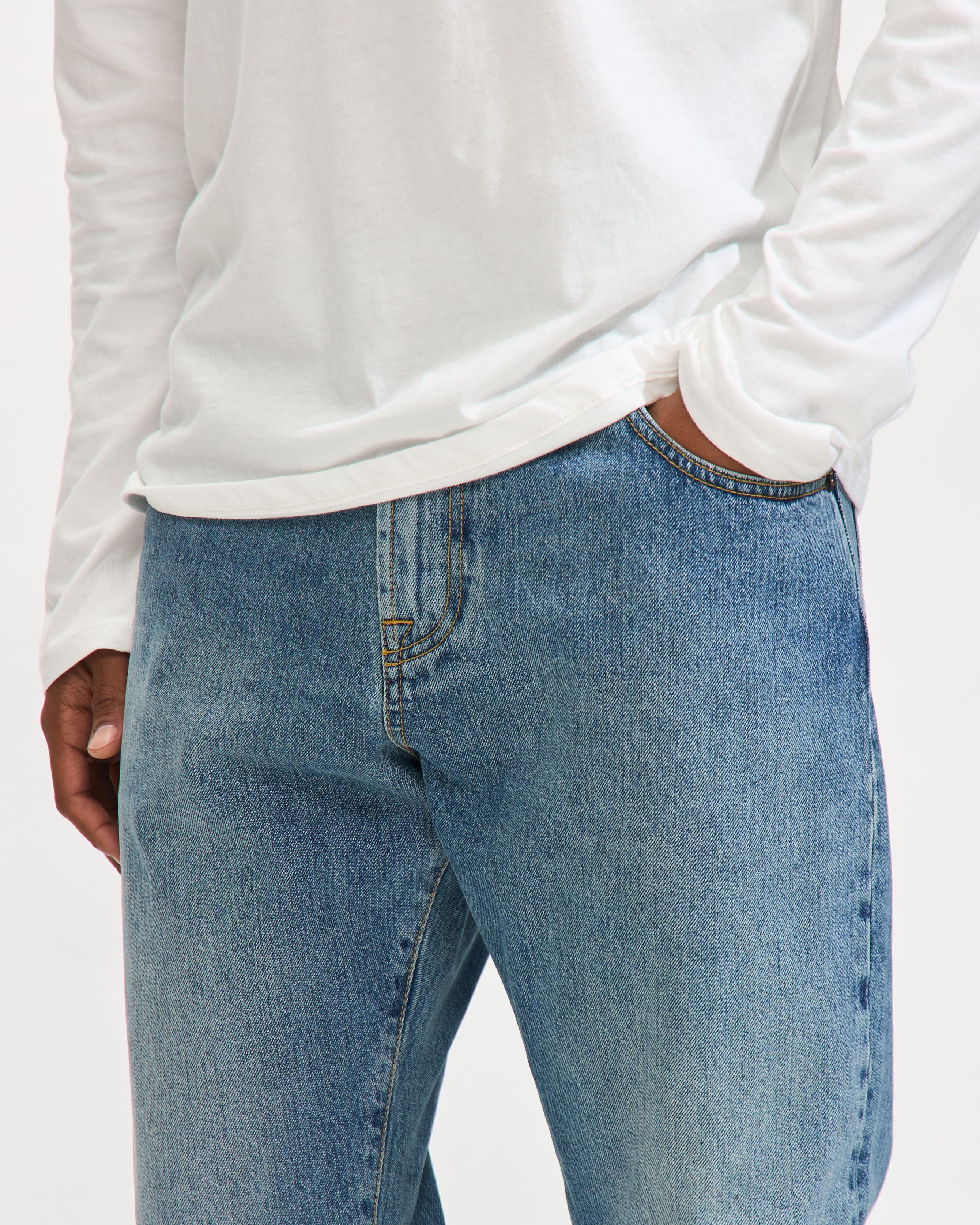 5 Pocket Jean in Bleach Wash - Image 4