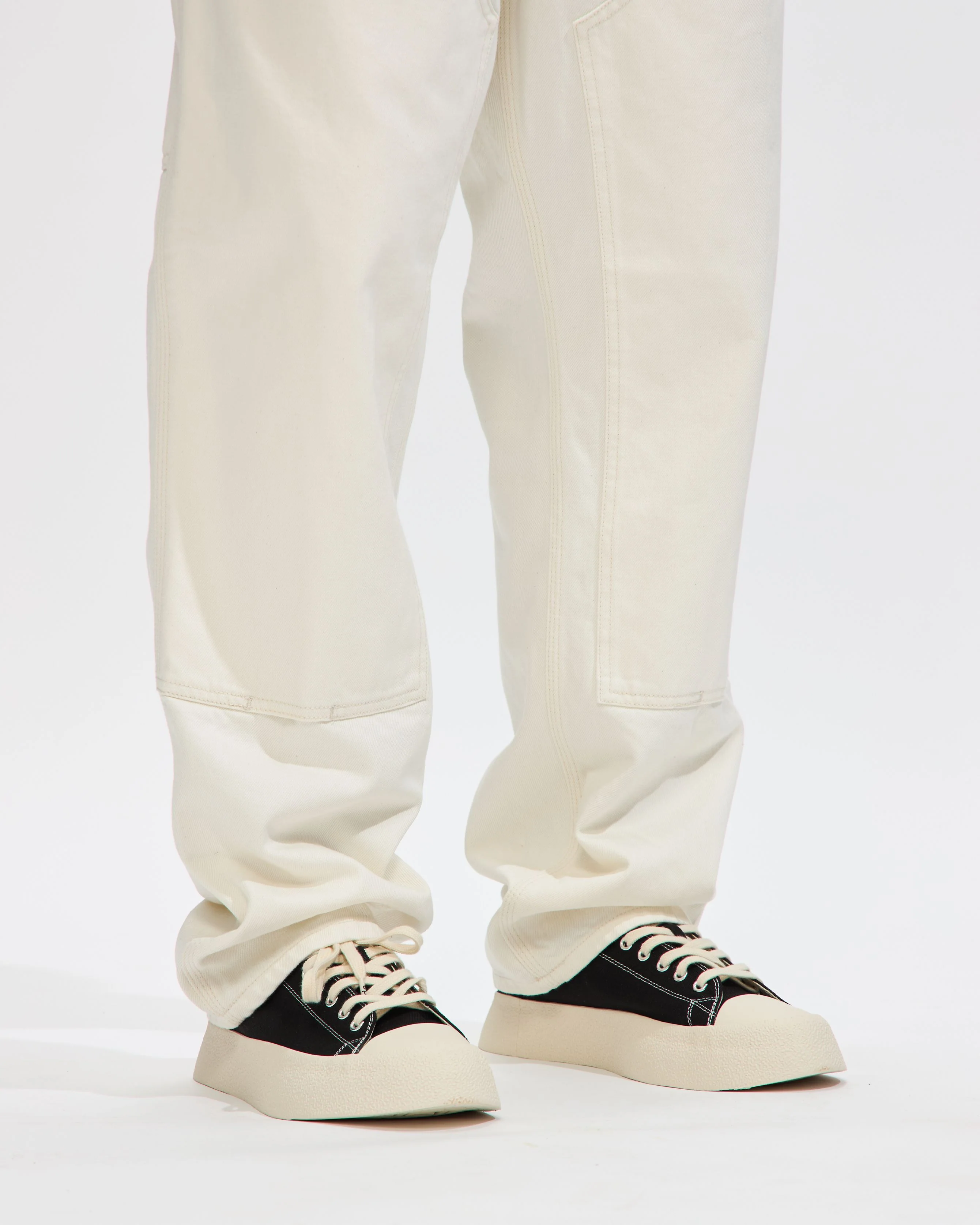 Double Knee Denim Pant in White - Image 4