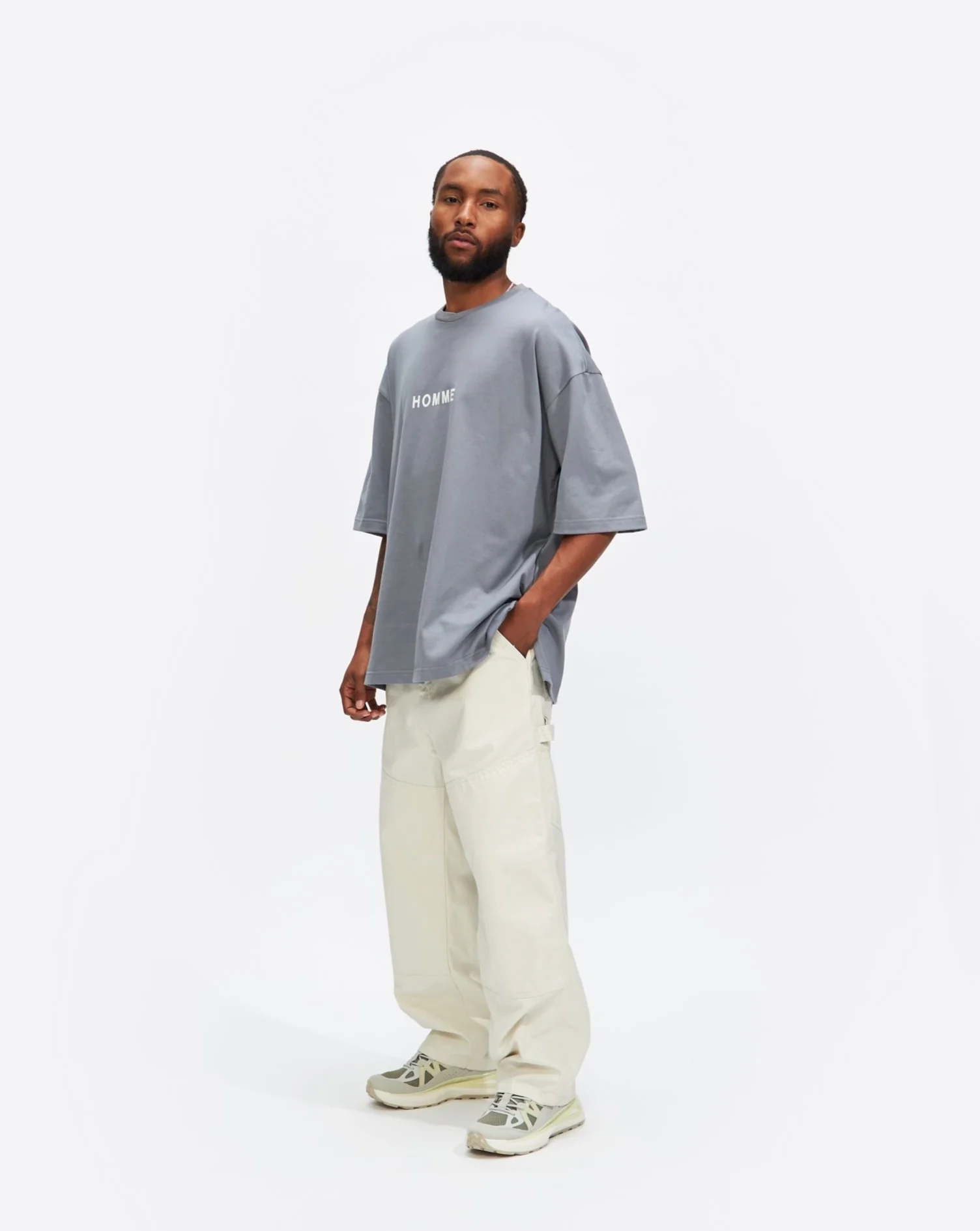 Homme T-Shirt in Grey - Image 5