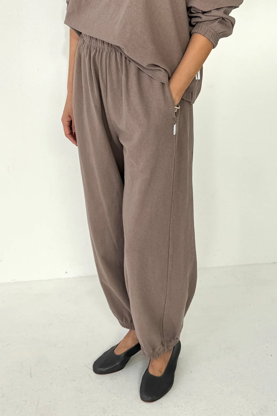 Balloon Pants in Mushroom - Image 3