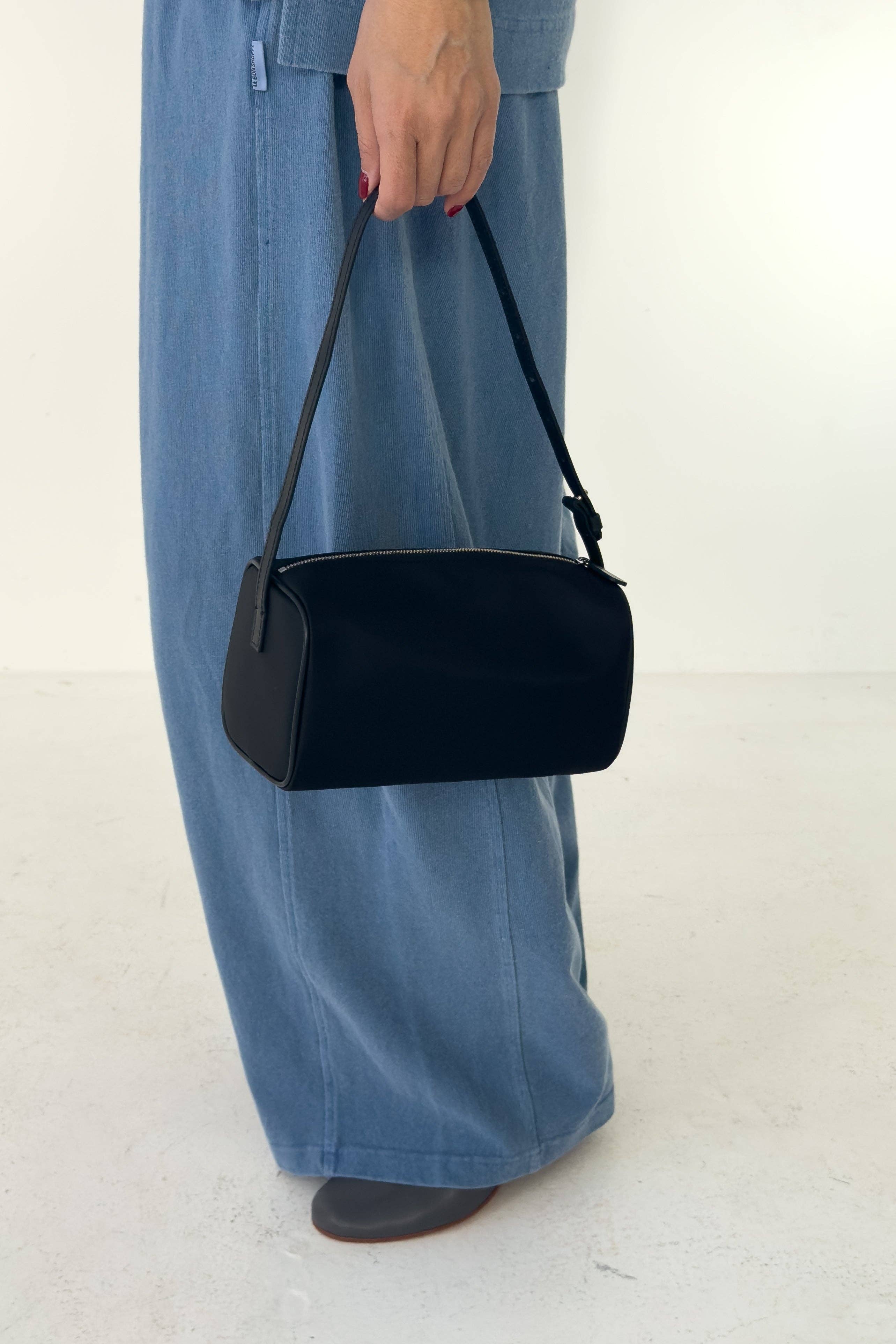 City Mini Bag in Black - Image 2
