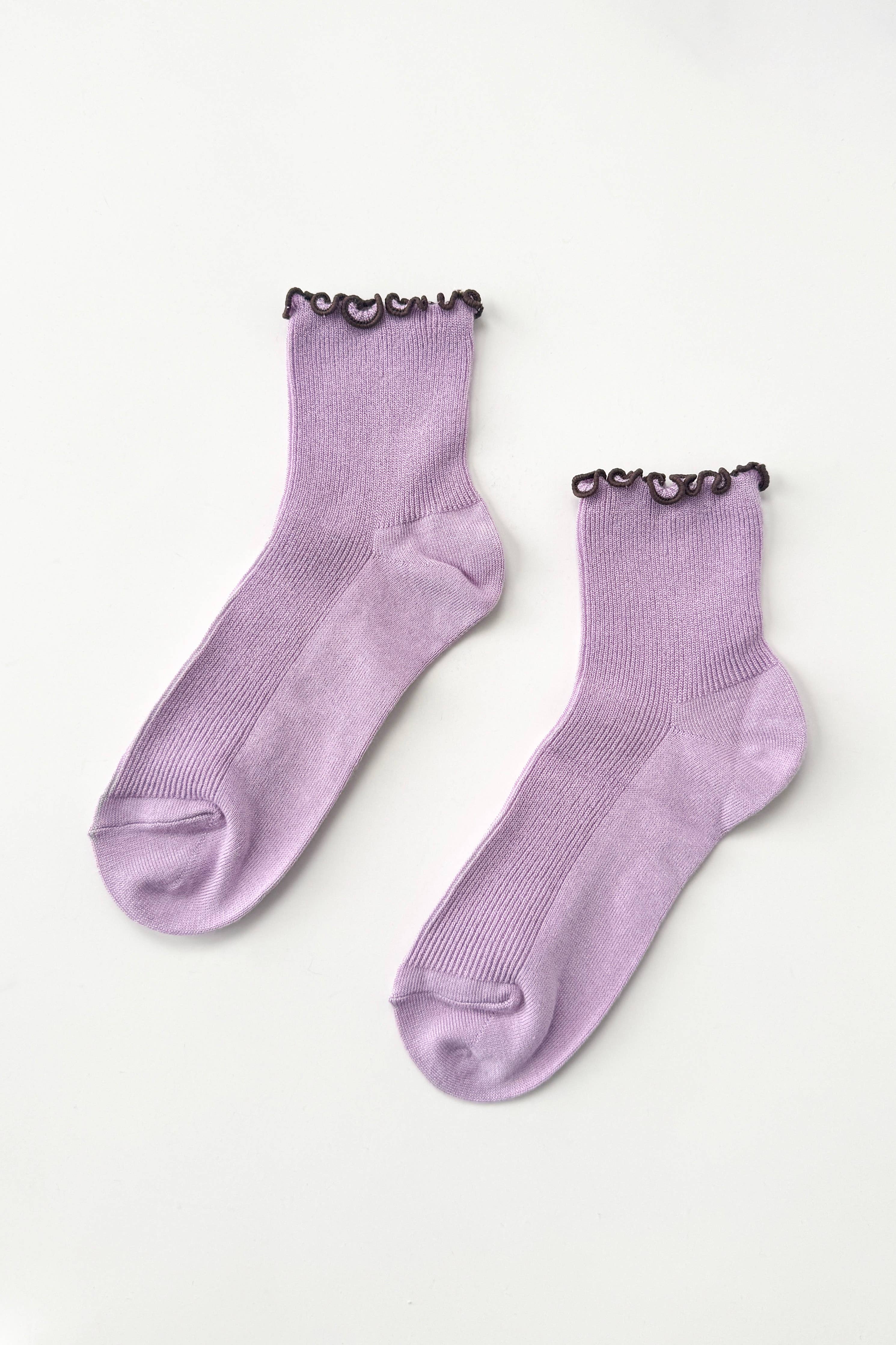 The Petite Ruffled Modal Socks Lilac / Brown