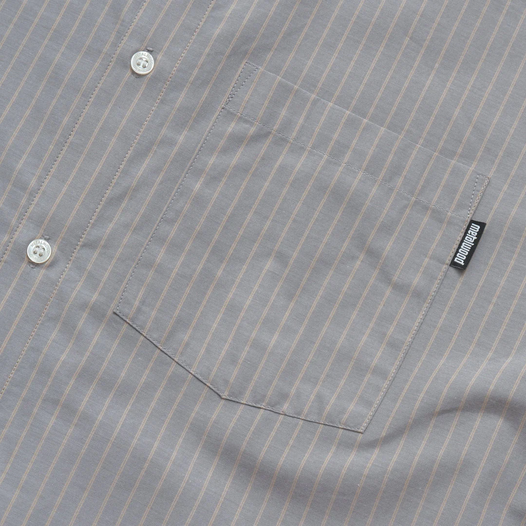 Longsleeve Button Up Shirt in Grey / Peach - Image 2
