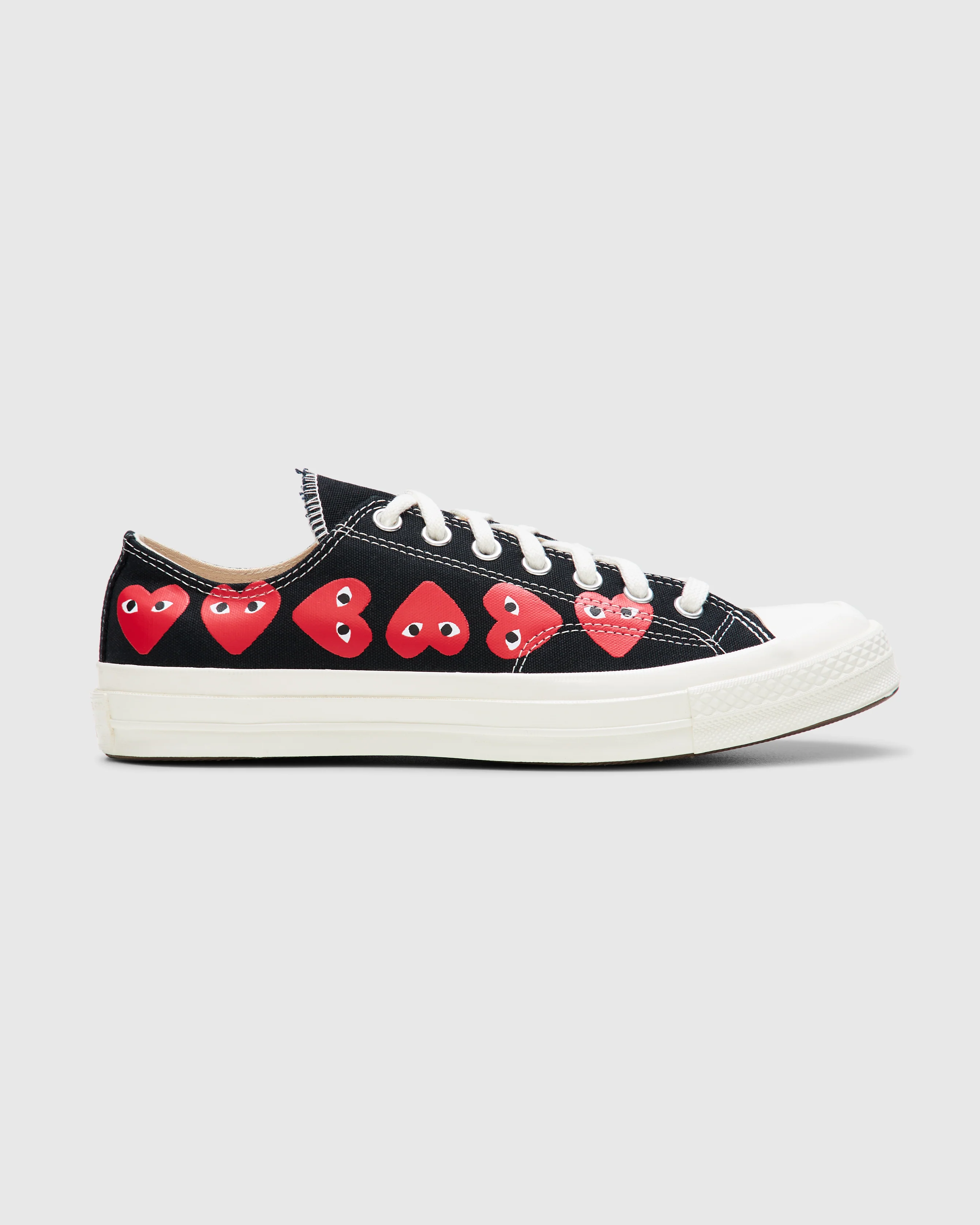 Multi Red Heart Chuck Taylor All Star '70 Low in Black - Image 2
