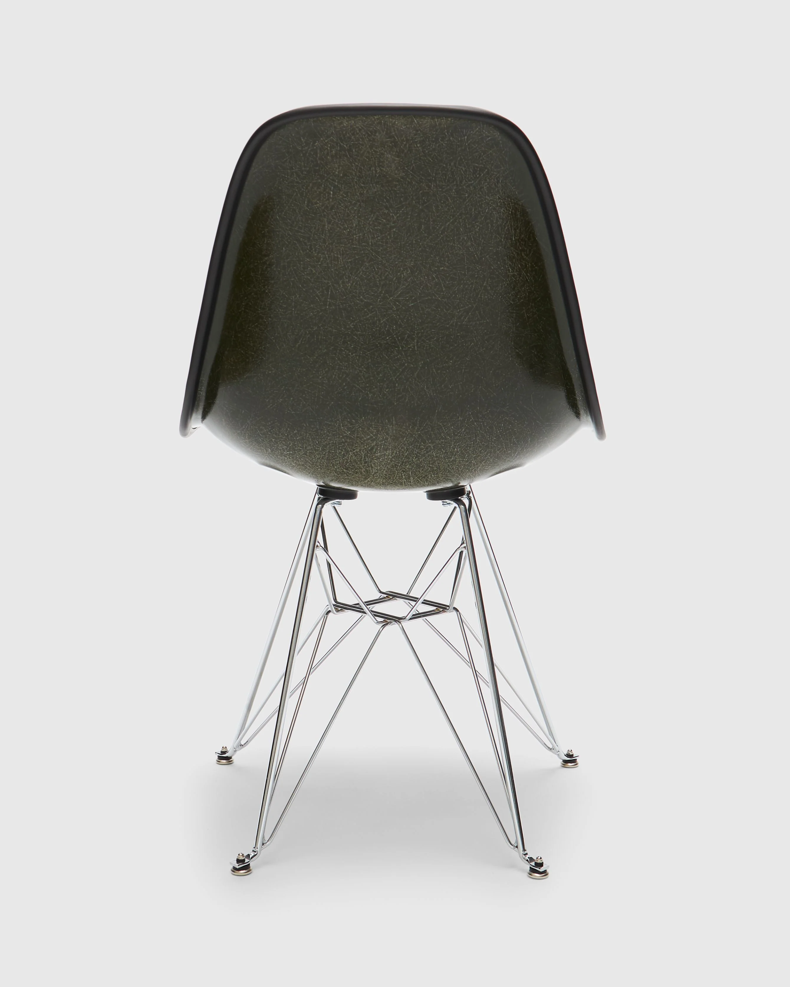 NERD Modernica Shell Chair in Camo - Image 4