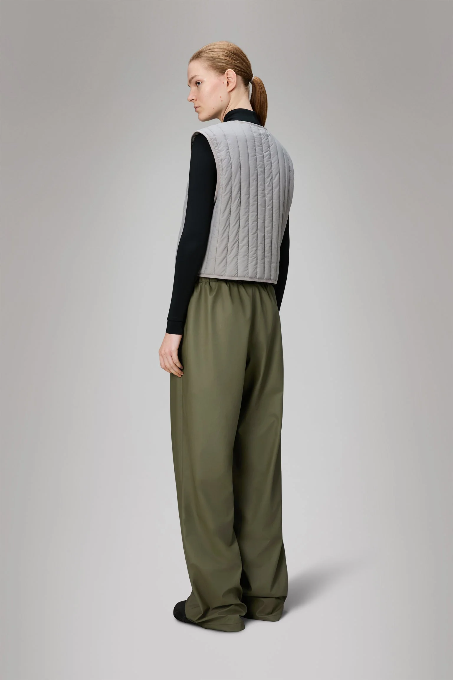 Banja Short Liner W Vest in Nimbus - Image 3