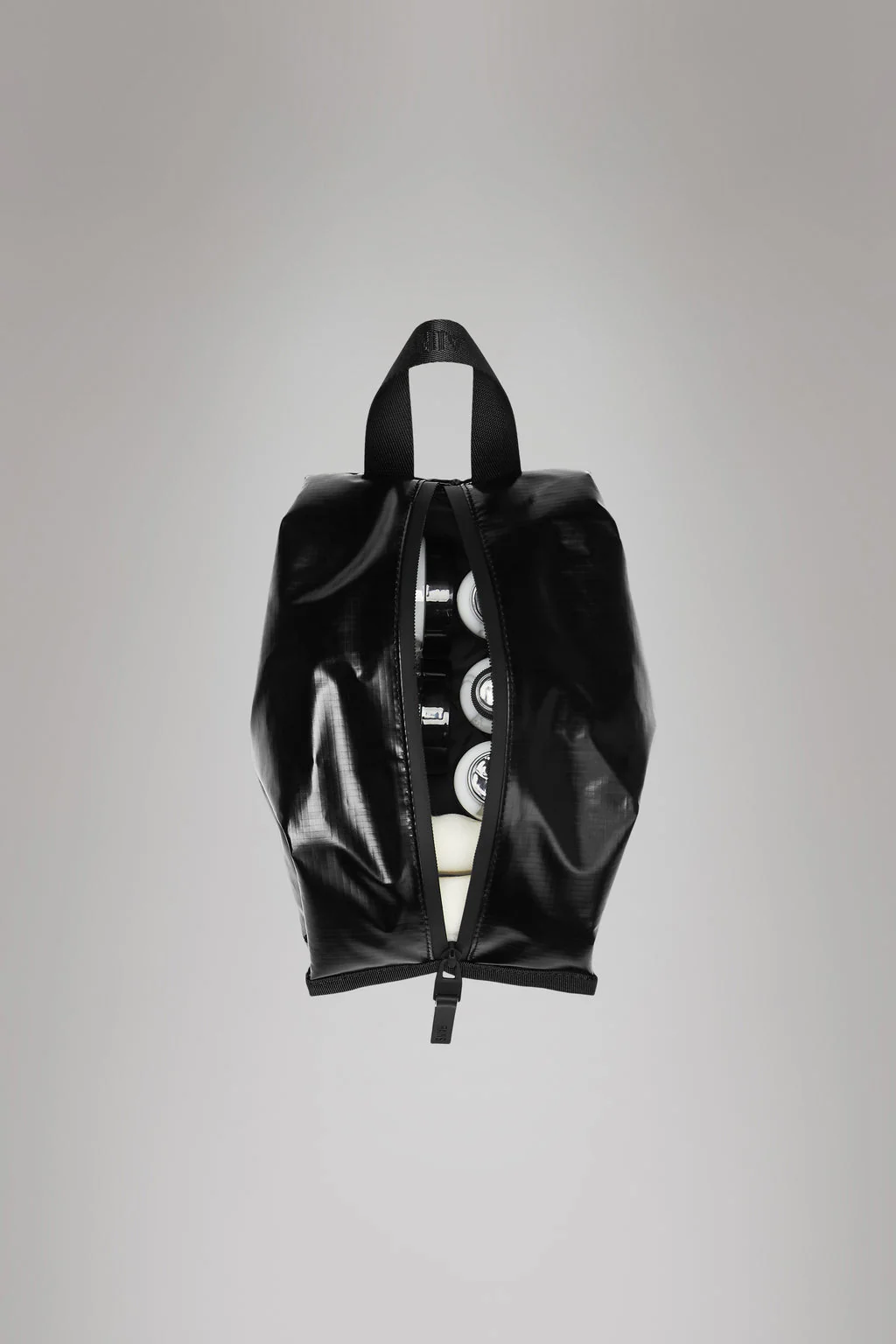 Sibu Wash Bag in Marsh - Image 3